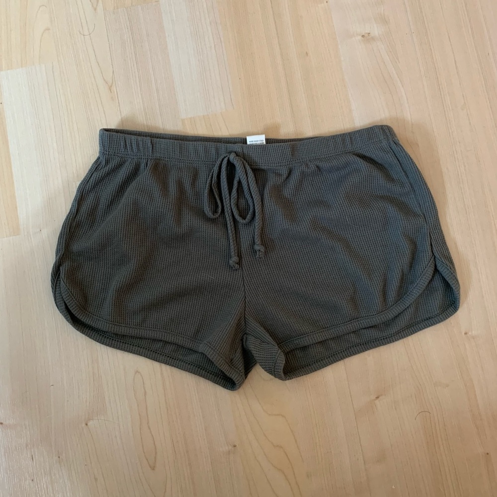 Olive green comfy shorts